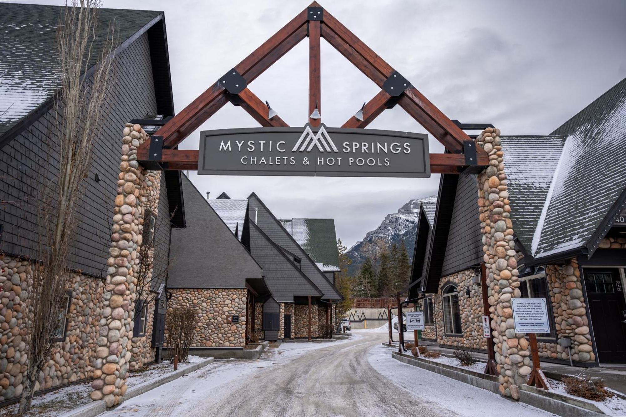 Grotto Canyon Chalet Canmore Esterno foto
